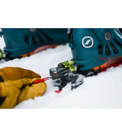Ski Touring Bindings Setting Up and Checking